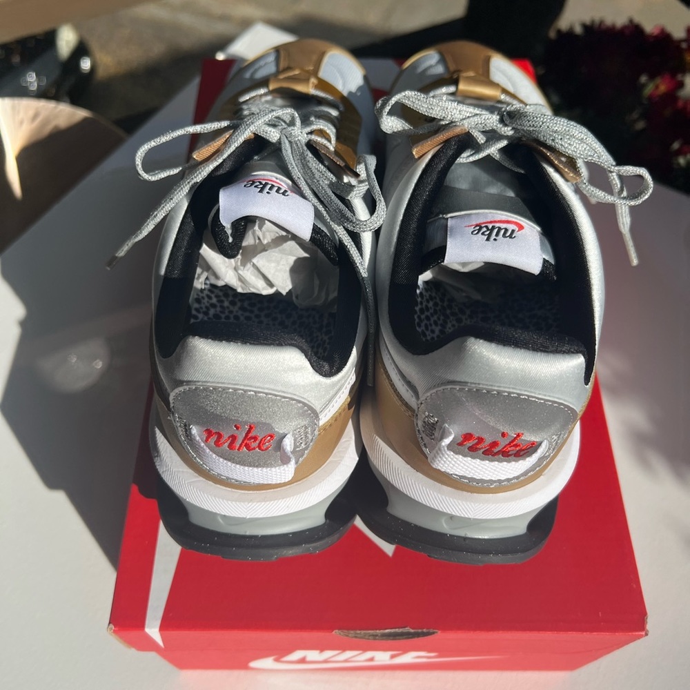 LAST ONE NEW NIKE AIR 2023 (SELL-OUT)🎁Metallic Gold White Platinum Silver Laces - Picture 13 of 15